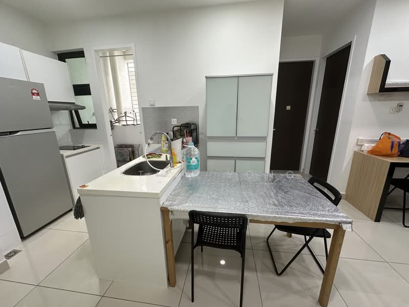 Service Residence for Sale at H2O Residences - Esther Yong - Kitchen - PropertyGuru.com.my