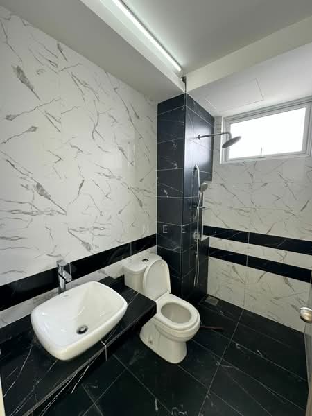 Condominium for Rent at QuayWest Residence - Xinnee . - Bathroom - PropertyGuru.com.my