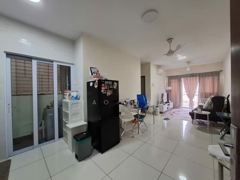 Koi Suites untuk Untuk Disewa - RM 1,200 /bulan, Apr 2026 - Living Room - PropertyGuru.com.my