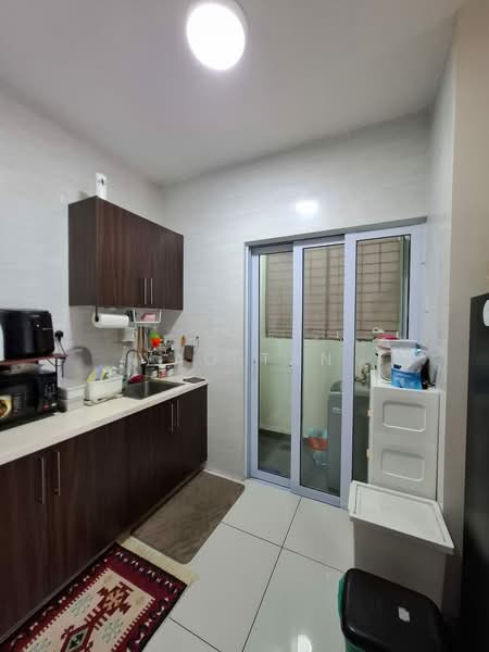 Koi Suites untuk Untuk Disewa - RM 1,200 /bulan, Apr 2026 - Kitchen - PropertyGuru.com.my