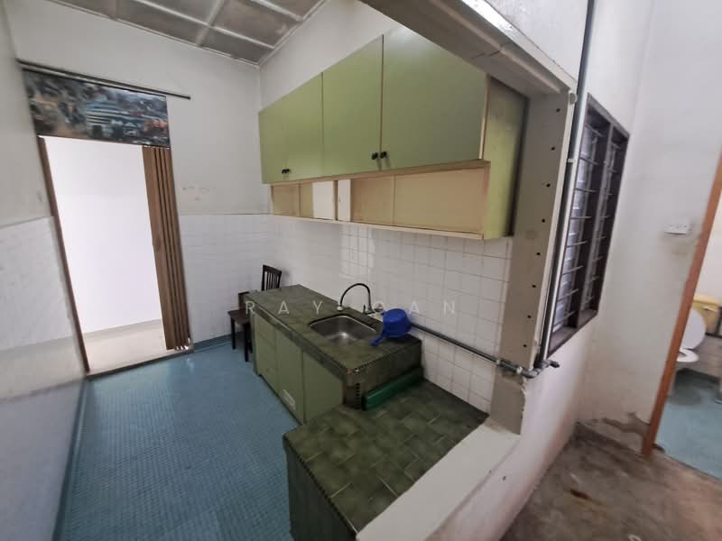 Apartment for Rent at Apartment Melor - Ray Gan - Kitchen - PropertyGuru.com.my