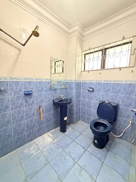 2-storey Terraced House for Sale in Kota Tinggi (Johor) - Marcus Tey - Bathroom - PropertyGuru.com.my