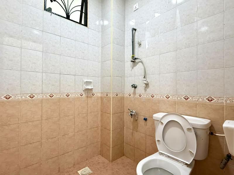 Rumah Berkembar untuk Dijual di Johor Bahru (Johor) - Genki Yap - Bathroom - PropertyGuru.com.my