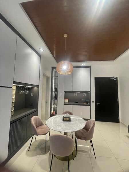 Service Residence for Rent at The Park 2 - Kylie Hoh - Dining Room - PropertyGuru.com.my