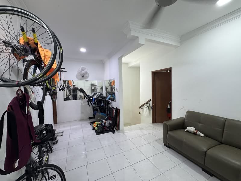 2-storey Terraced House for Sale in Sepang (Selangor) - Azizol . - Interior - PropertyGuru.com.my