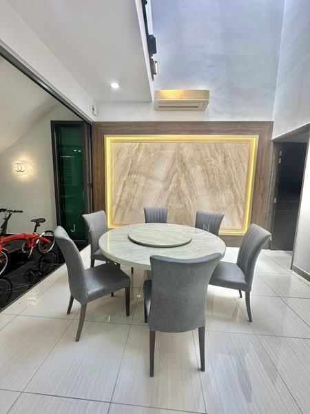 Setia Eco Gardens untuk Untuk Disewa - RM 5,500 /bulan, Apr 2026 - Dining Room - PropertyGuru.com.my