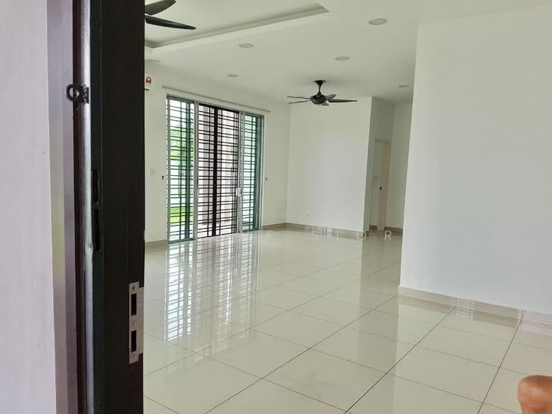 2-storey Terraced House for Sale in Horizon Hills (Iskandar Puteri (Nusajaya)) - Karine Sior - Living Room - PropertyGuru.com.my