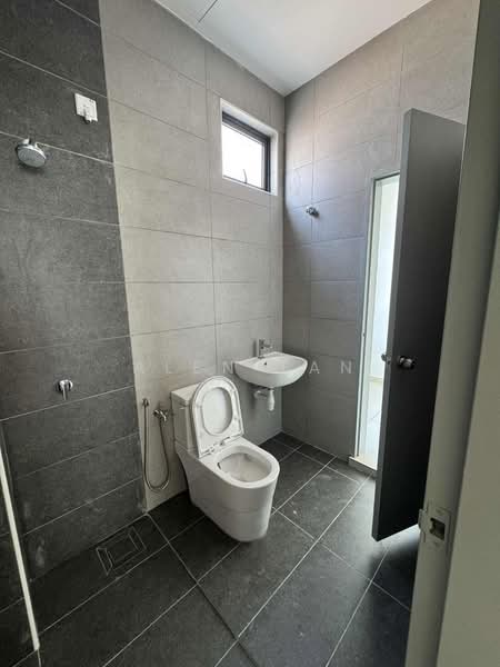 For Sale - BANDAR LAYANGKASA