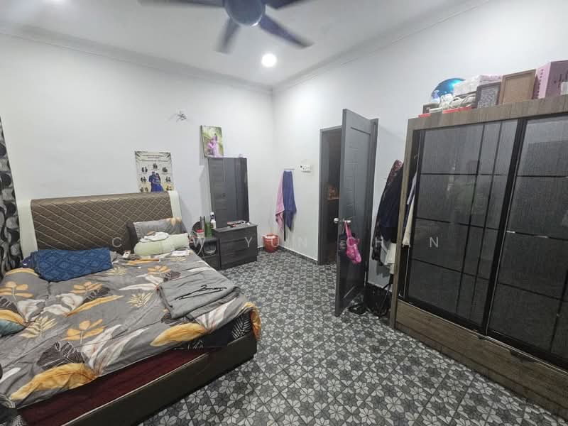 2-storey Terraced House for Sale in Taman Seri Orkid (Skudai) - Chew Yun Chan - Bedroom - PropertyGuru.com.my