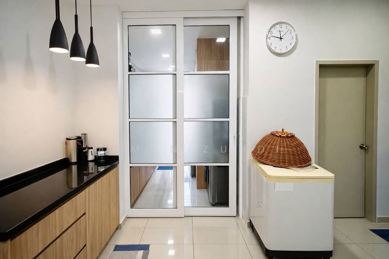2-storey Terraced House for Sale in Bandar Rimbayu (Telok Panglima Garang) - AIMAN ZUHDI - Kitchen - PropertyGuru.com.my