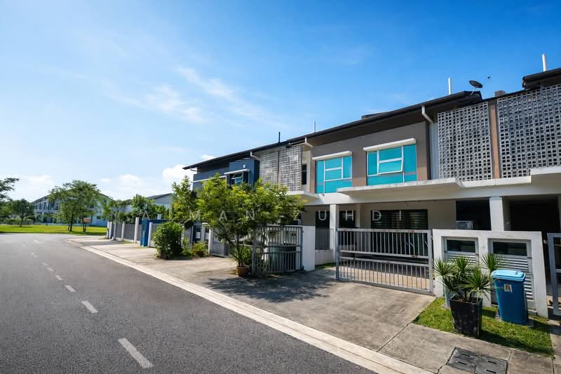 2-storey Terraced House for Sale in Bandar Rimbayu (Telok Panglima Garang) - AIMAN ZUHDI - PropertyGuru.com.my