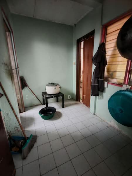 1-storey Terraced House for Sale in Taman Cheras Perdana (Cheras) - Desmond Tang - Kitchen - PropertyGuru.com.my