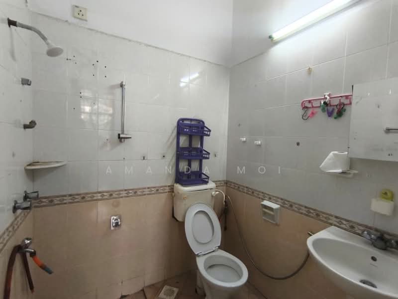 Molek Moleks untuk Untuk Disewa - RM 1,800 /bulan, Apr 2026 - Bathroom - PropertyGuru.com.my