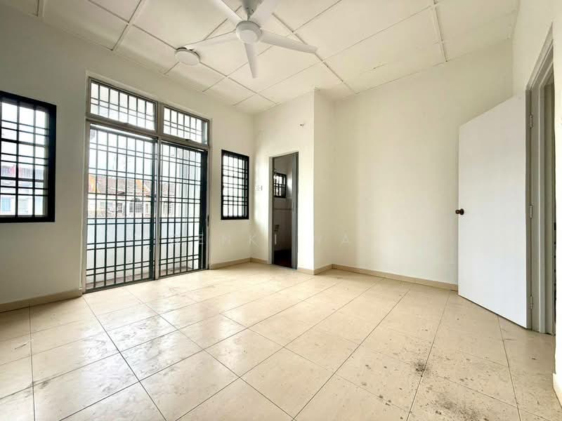 Bukit Indah 1 untuk Untuk Dijual - RM 688,000, Apr 2026 - Living Room - PropertyGuru.com.my