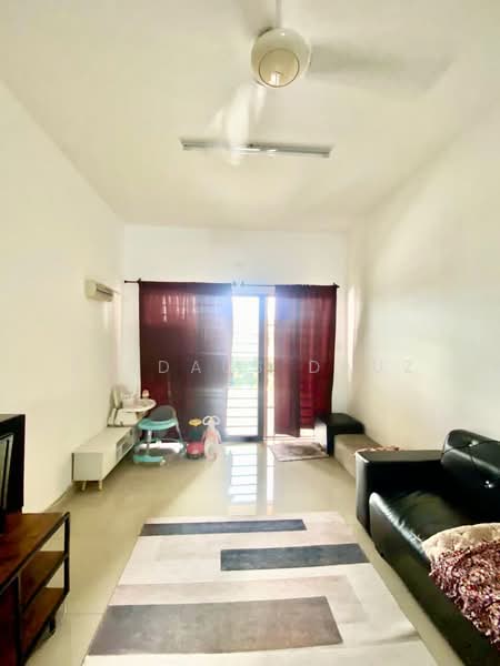 Villa kesuma untuk Untuk Dijual - RM 300,000, Apr 2026 - Living Room - PropertyGuru.com.my
