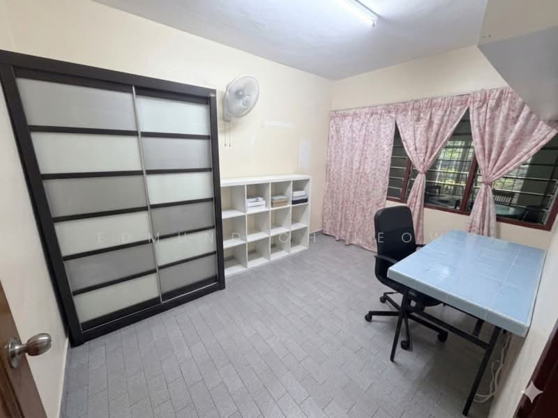 Terraced House for Sale in Batu Caves (Selangor) - Edmund CH Leow - Study - PropertyGuru.com.my