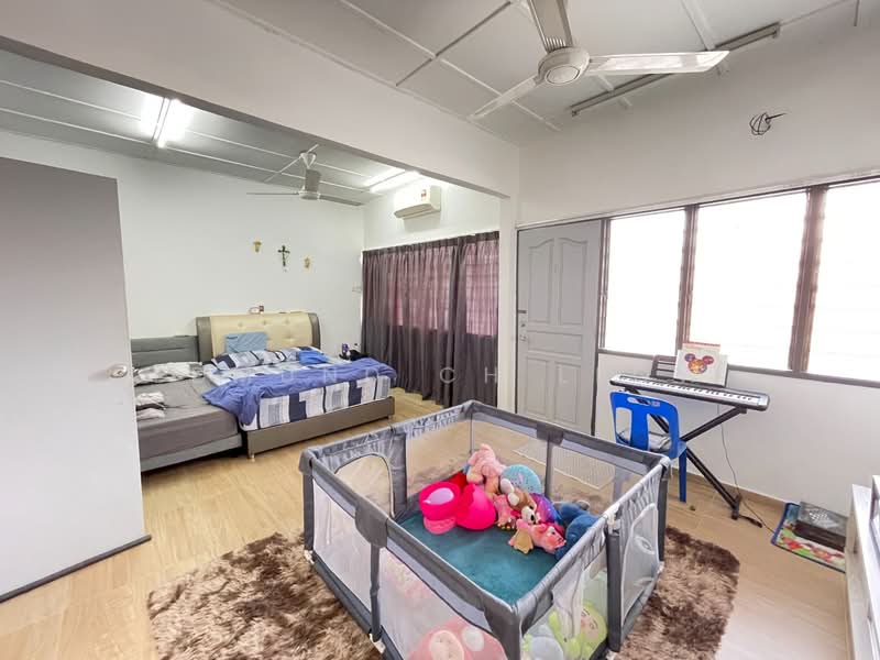 Rumah Teres untuk Dijual di Taman Selayang Utama (Selayang) - Edmund CH Leow - Bedroom - PropertyGuru.com.my