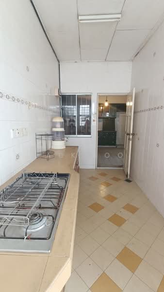 Terraced House for Sale in Bukit Rahman Putra (Sungai Buloh) - Jack Soo - Kitchen - PropertyGuru.com.my