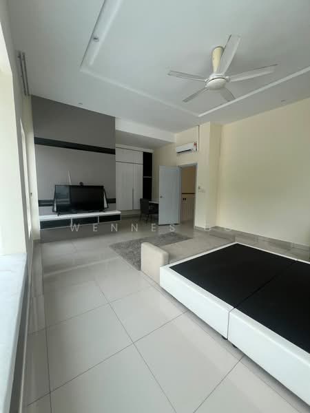 Cluster House for Sale in Austin (Johor Bahru) - Wennes Go - Bedroom - PropertyGuru.com.my
