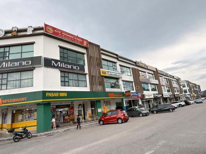 Pelangi Indah Jalan Cantik 20 Three Storey Shop lot ground floor untuk Untuk Disewa - RM 4,200 /bulan, Apr 2026 - Exterior - PropertyGuru.com.my