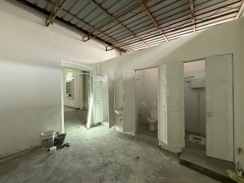 Shop for Rent in George Town (Penang) - Ng Jit Sin - Bathroom - PropertyGuru.com.my