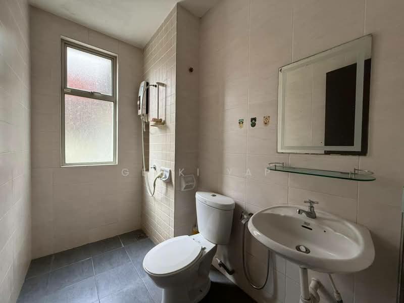 Semi-Detached House for Sale in Horizon Hills (Iskandar Puteri (Nusajaya)) - Genki Yap - Bathroom - PropertyGuru.com.my