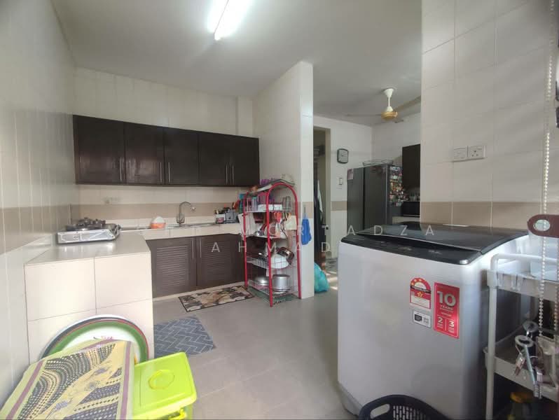 Semi-Detached House for Sale in Presint 15 (Putrajaya) - Mohd Mortadza Ahmad - Kitchen - PropertyGuru.com.my
