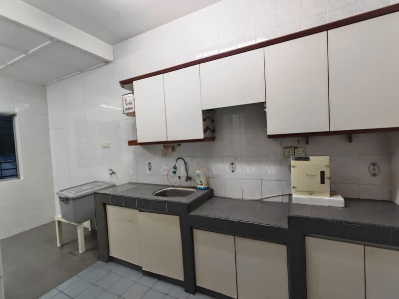 2-storey Terraced House for Sale in TAMAN PUCHONG UTAMA (Puchong) - Alice Leow - Kitchen - PropertyGuru.com.my