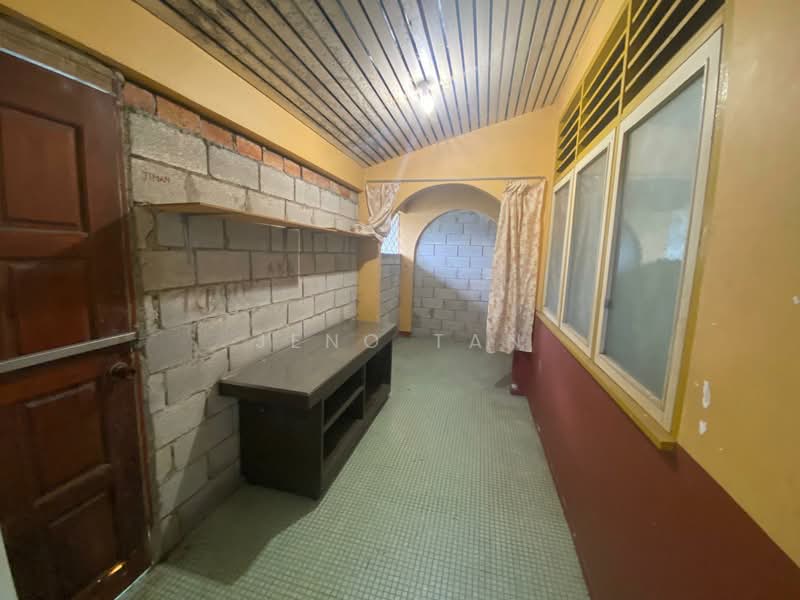 Single storey bangolow for rent at kuching Tabuan jaya I braco opesite untuk Untuk Disewa - RM 5,000 /bulan, Apr 2026 - Interior - PropertyGuru.com.my