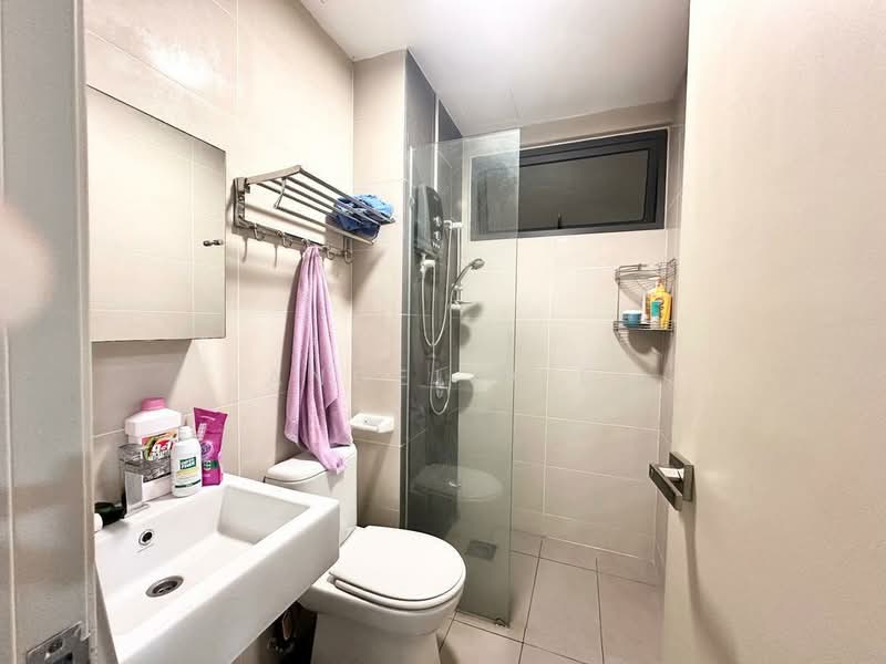 Condominium for Sale at The Raffles Suites - Angel Lee - Bathroom - PropertyGuru.com.my