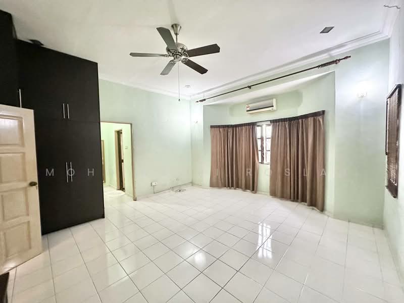 Semi-Detached House for Sale in Kajang (Selangor) - Mohd Nazri Roslan - Bedroom - PropertyGuru.com.my
