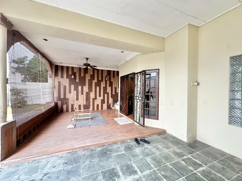 Semi-Detached House for Sale in Kajang (Selangor) - Mohd Nazri Roslan - Exterior - PropertyGuru.com.my
