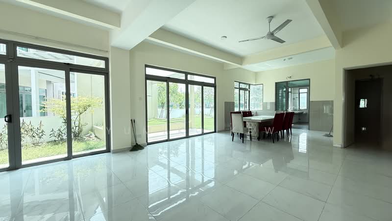 Semi-Detached House for Sale in D'Island (Puchong) - Yumiko Kew - Dining Room - PropertyGuru.com.my