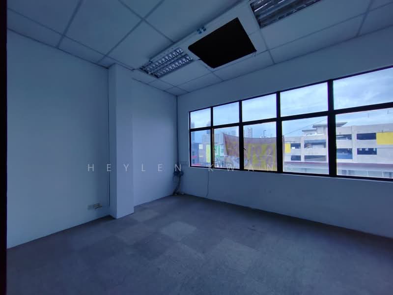 Shah Alam Seksyen 7 Renovated 2nd Floor Office for Rent untuk Untuk Disewa - RM 3,200 /bulan, Apr 2026 - Interior - PropertyGuru.com.my