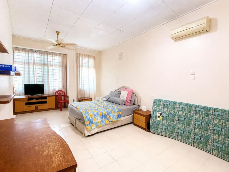 2-storey Terraced House for Sale in Kulai (Johor) - Alex Pang - Bedroom - PropertyGuru.com.my
