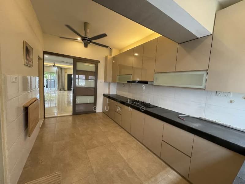 2-storey Terraced House for Sale in Bandar Nusa Rhu (Shah Alam) - Kent Lee Jing Guang - Kitchen - PropertyGuru.com.my