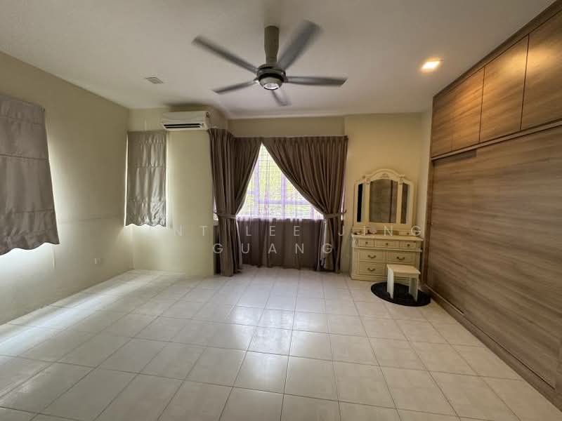 2-storey Terraced House for Sale in Bandar Nusa Rhu (Shah Alam) - Kent Lee Jing Guang - Bedroom - PropertyGuru.com.my