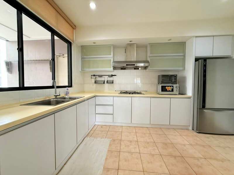 Green Heights Condo untuk Untuk Disewa - RM 3,000 /bulan, Apr 2026 - Kitchen - PropertyGuru.com.my