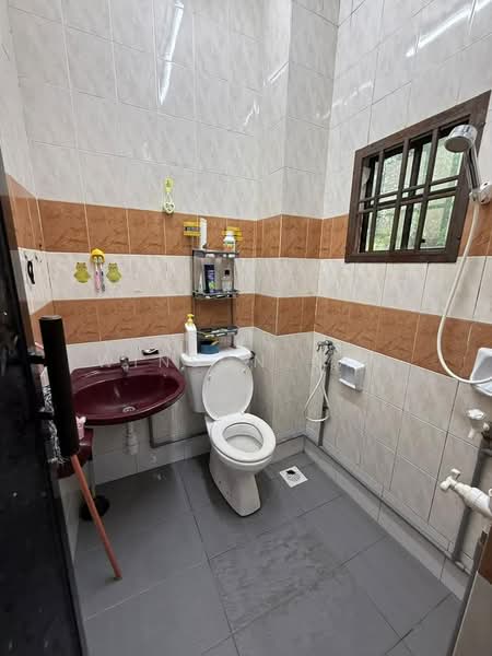Taman Bukit Indah untuk Untuk Dijual - RM 698,000, Apr 2026 - Bathroom - PropertyGuru.com.my