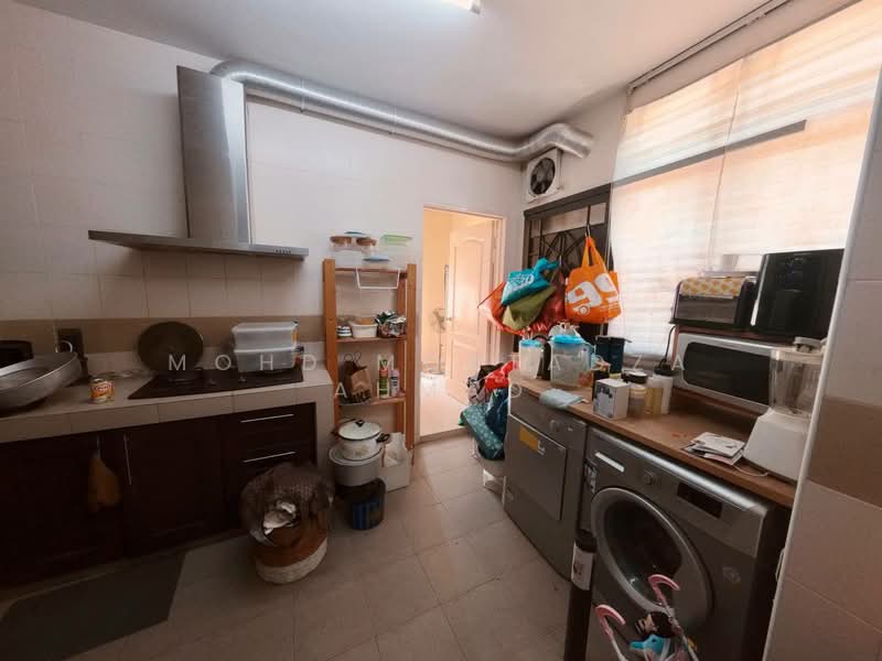 Semi-Detached House for Sale in Presint 15 (Putrajaya) - Mohd Mortadza Ahmad - Kitchen - PropertyGuru.com.my