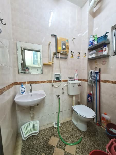 2-storey Terraced House for Sale in Taman Segar Perdana (Cheras) - Ken Lew - Bathroom - PropertyGuru.com.my