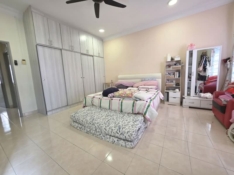 2-storey Terraced House for Sale in Taman Segar Perdana (Cheras) - Ken Lew - Bedroom - PropertyGuru.com.my