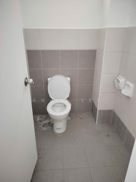 Kilang untuk Disewa di Skudai (Johor) - Angel Lee - Bathroom - PropertyGuru.com.my