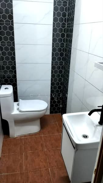 2-storey Terraced House for Sale in Taman Desa Cemerlang (Ulu Tiram) - Calvin Lee - PropertyGuru.com.my