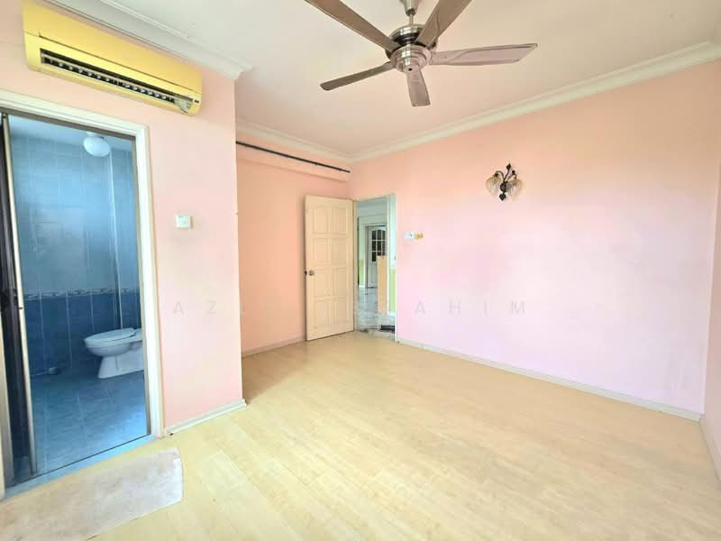 Intan Apartment untuk Untuk Dijual - RM 367,000, Apr 2026 - Bathroom - PropertyGuru.com.my