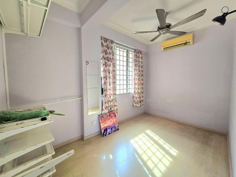 Intan Apartment untuk Untuk Dijual - RM 367,000, Apr 2026 - Bedroom - PropertyGuru.com.my