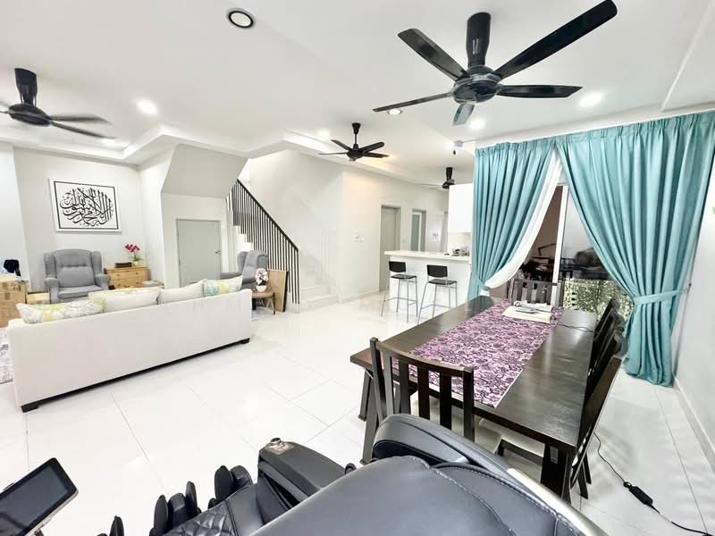 2-storey Terraced House for Sale in Bandar Puncak Alam (Puncak Alam) - Ahmad Muslim - PropertyGuru.com.my