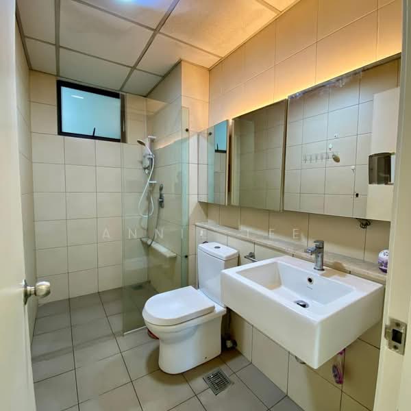Condominium for Rent at The WaterEdge (Pinggiran Air) - Annie Tee - Bathroom - PropertyGuru.com.my