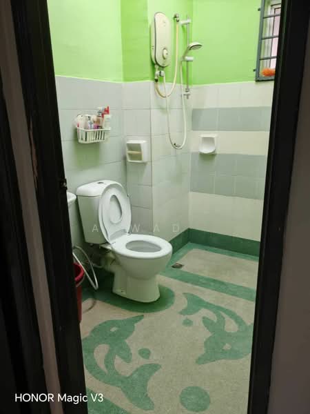 Condominium for Sale at Prai Inai - Aswad . - Bathroom - PropertyGuru.com.my