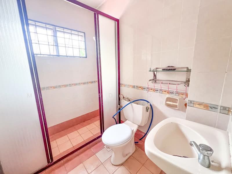 2-storey Terraced House for Sale in Bandar Tun Hussein Onn (Cheras) - Muhammad Ridhwan Mohd Huzairi - Bathroom - PropertyGuru.com.my